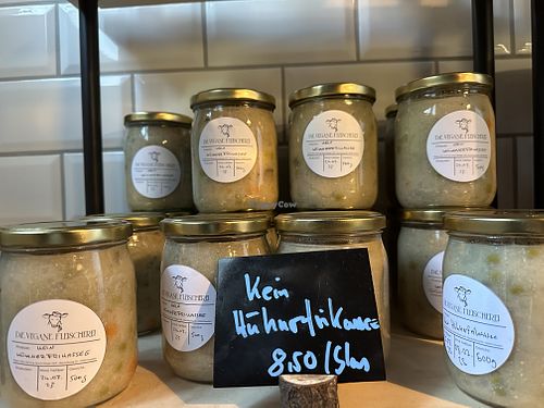 vegan chicken fricassee   at Die Vegane Fleischerei in Dresden