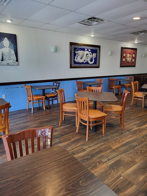 Dining room at Thai Racha in New Braunfels