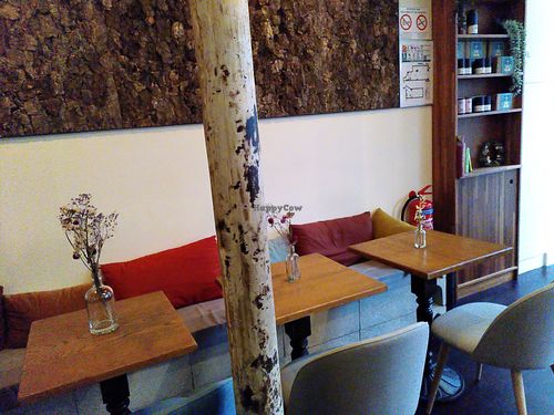 Eat-in space at Kodama in Paris