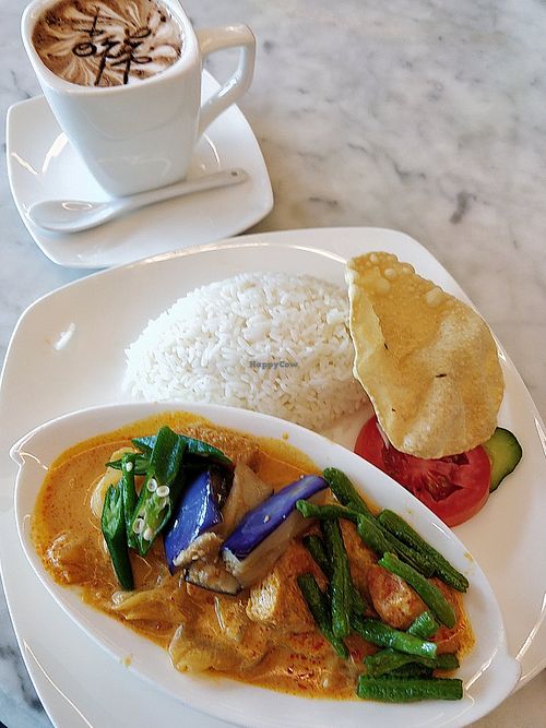 Curry Vege at Water Drop Teahouse 滴水坊 in Northeast Singapore