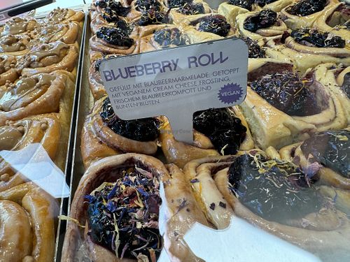 nom nom  at Cinnamood in Berlin