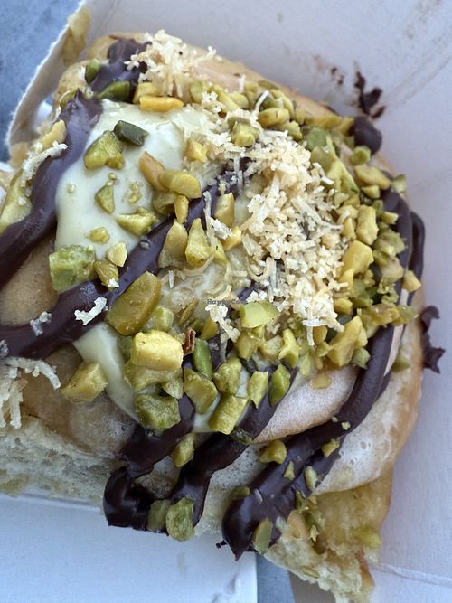 dubai roll  at Cinnamood in Berlin