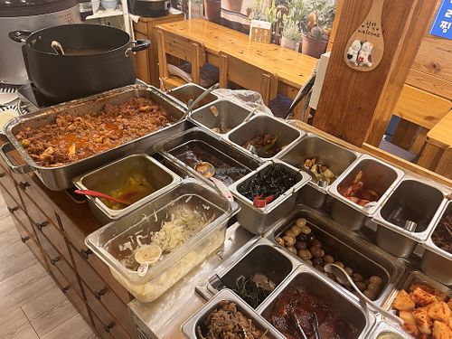   at Cheonglam 청람식당 in Daegu