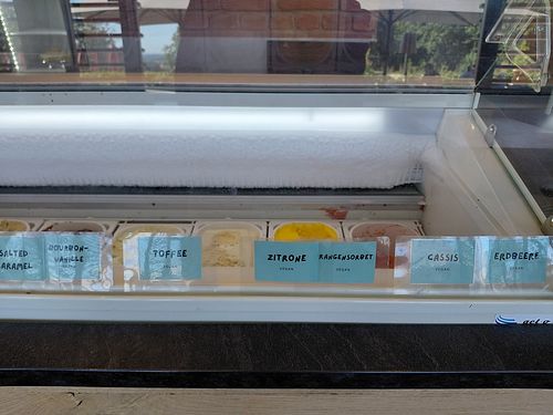 Selection of vegan ice cream flavors at Gastronomie am Hermannsdenkmal in Detmold