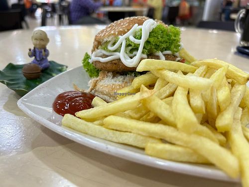 Hamburger with fries. Photo by Henry Lau aka Mr Purple at SF Vegan & Vegetarian in Central Singapore