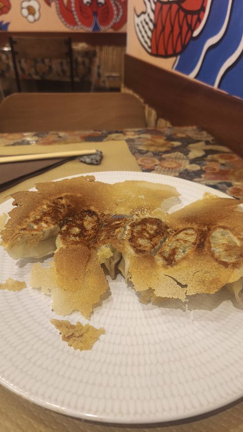 Gyozas veganas at Mikasa in Barcelona