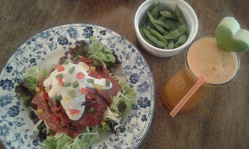 raw spaghetti and edamame at Bonita Cafe and Social Club in Bangkok