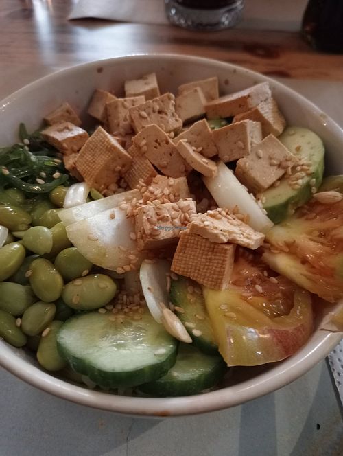 Poke vegano de tofu marinado at La Silla Encatada in Azuqueca De Henares