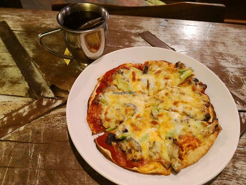 Mushroom Asparagus Pizza at So Free Pizza - Ximen in Taipei