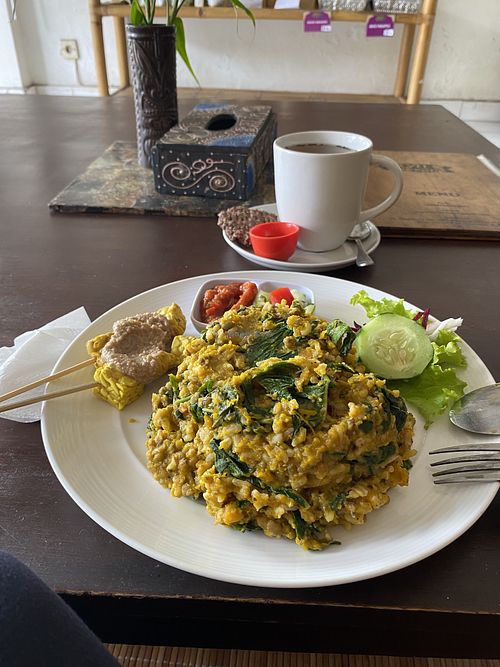 Dayu‘s Ayurvedic Kitcheri and calming tea including a cookie  at Dayu's Warung in Ubud