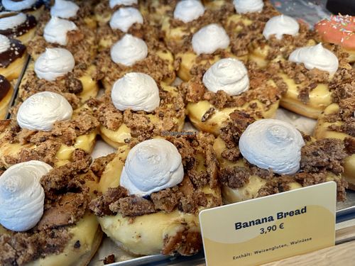banana bread doughnut 🍌 #Veganuary at Brammibal's Donuts - Pop-Up in Berlin