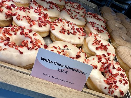 🍓 #Veganuary at Brammibal's Donuts - Pop-Up in Berlin