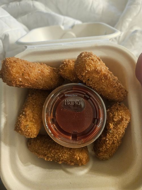  at Earth Aloha Eats in Kihei