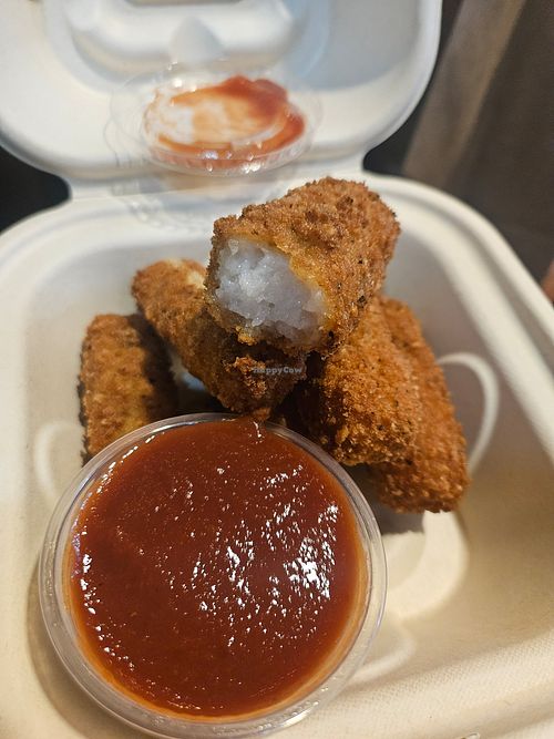  at Earth Aloha Eats in Kihei