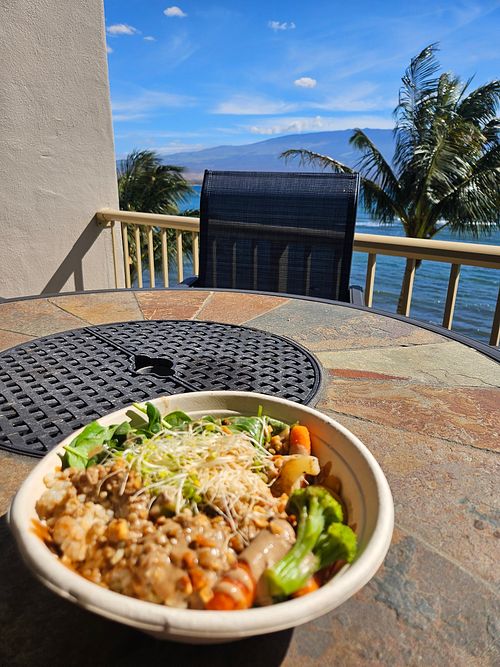  at Earth Aloha Eats in Kihei