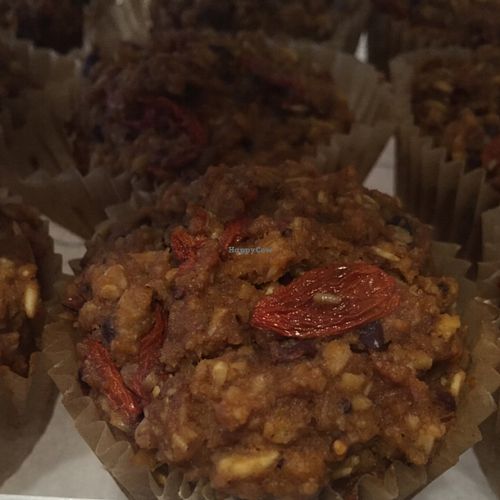 vegan goji oat muffins at Roots Organic Juice Cafe in Valparaiso