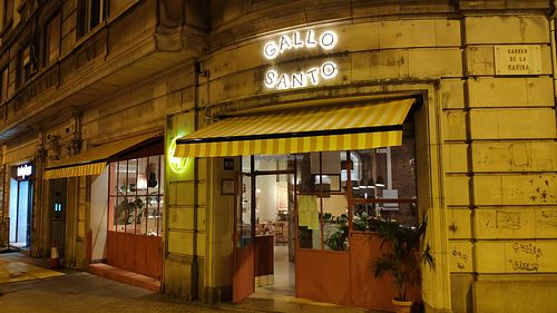 Entrance at Gallo Santo in Barcelona