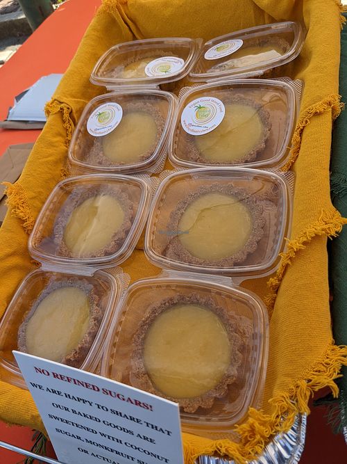 Luscious lemon tarts at Raydiant Vybes in Alameda
