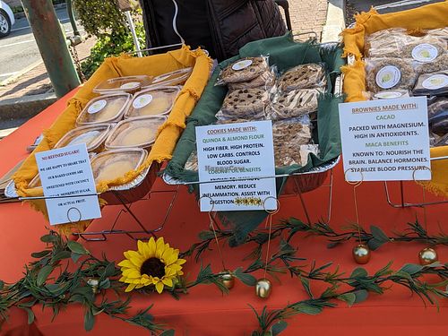 Table at Raydiant Vybes in Alameda