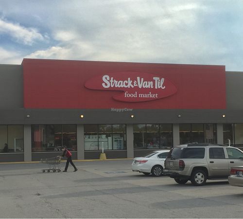 Entrance at Strack and Van Til in Hobart
