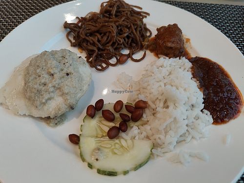 Idly, noodles and Nasi Lemak with sambal chilli at Berjaya Cafe 成功咖啡廳 in Kuala Lumpur