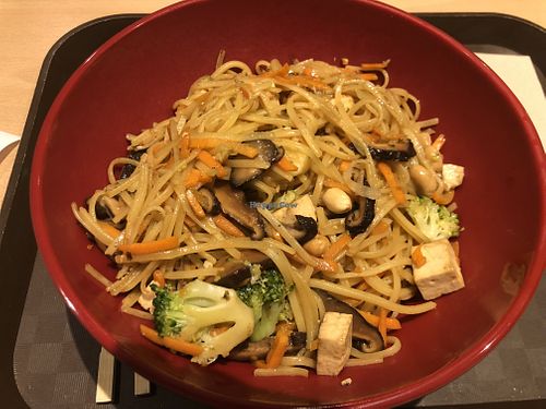 Nouilles avec tofu, brocolis, etc.   at My Wok in Besancon