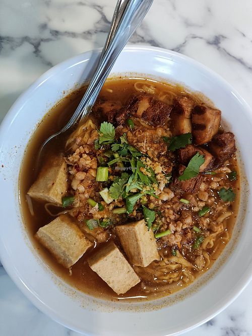 Tom yum with yellow noodle. at May Veggie Home Express - ประสานมิตรพลาซ่า in Bangkok