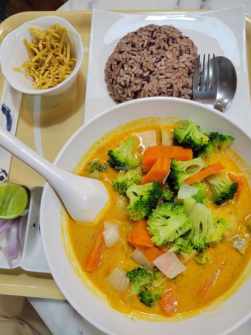 Yellow curry with more veggies at May Veggie Home Express - ประสานมิตรพลาซ่า in Bangkok