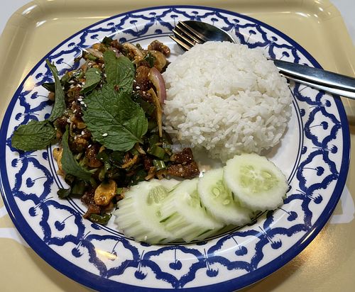 Yam sapp gai grob  at May Veggie Home Express - ประสานมิตรพลาซ่า in Bangkok