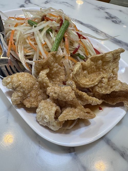 Papaya salad   at May Veggie Home Express - ประสานมิตรพลาซ่า in Bangkok