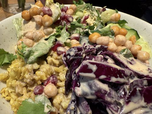hummus salad bowl #Veganuary at Haferkater - Hbf Halle (Saale) in Halle