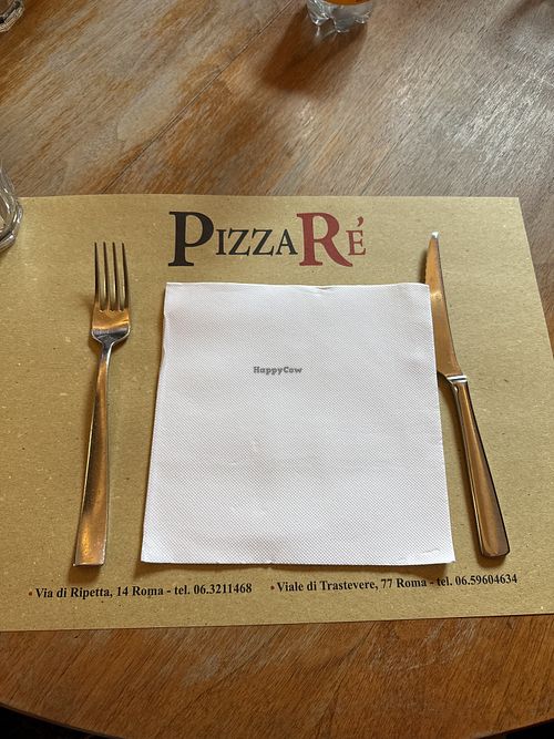 Table setting  at PizzaRé in Rome