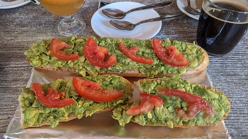 Gluten free baguette a la catalana - guacamole y tomate en rodajas at El Cafelito de Moy in Rincon De La Victoria