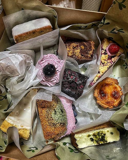 Pastel Blumen.Cafe Magdeburg Restaurant HappyCow