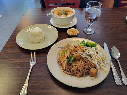 Panang Curry Tofu & Tofu Pad Thai at Bangkok Thai Food Express in Lebanon
