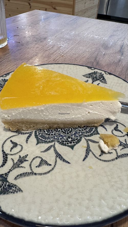 Nada especial tarta que maracuyá vegan #Veganuary at We The North Specialty Coffee in Tenerife