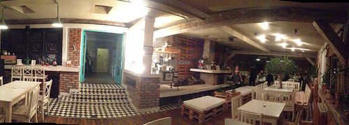 source: budgetbucketlist.com at Ma Cocotte in Brasov