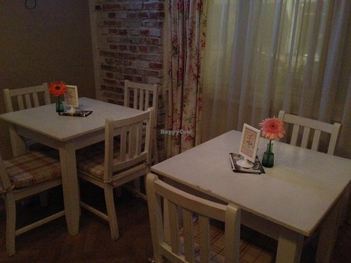 Ma Cocoute interior at Ma Cocotte in Brasov