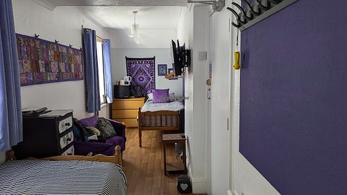 Alice Walker twin room at The Miggi Vegan Guesthouse in Paignton