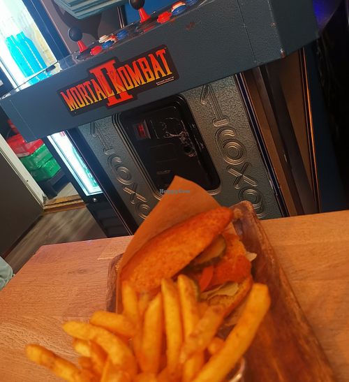 My Roots-n-Green Burger at BOBS in Copenhagen