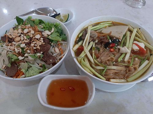 Mixed Southern style mock-beef noodles
and Haiphong styled red noodles with veg-crab at Loving Hut - Am Thuc Chay Ha Long in Ha Long