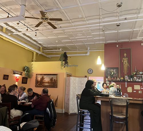 Atmosphere!  at Sabai Sabai in Middlebury