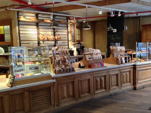 place carry out orders at the counter at Le Pain Quotidien- 17th St in Washington