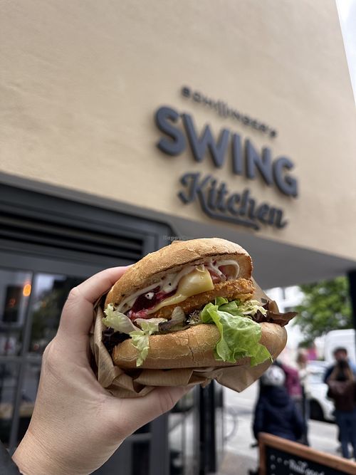 Pink burger  at Swing Kitchen in Munich