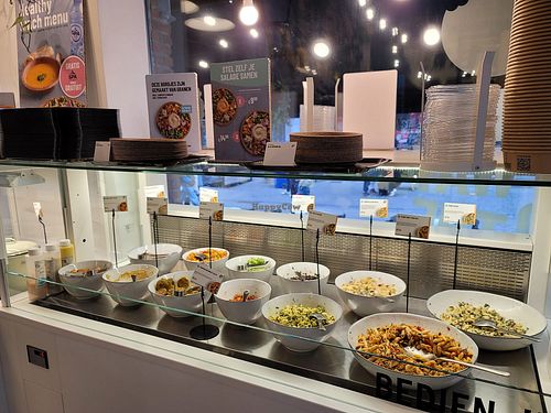 buffet - take either small or large plate and fill with buffet at Foodmaker - Leuven Centrum in Leuven