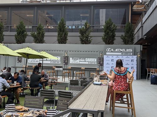 Outdoor patio at Vegan Vibrationz in Plano