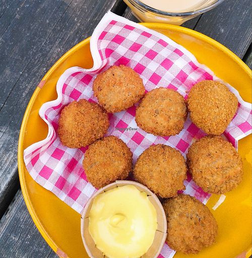 Vegan bitterballen at Pannenkoekenhuis de Oase in Vogelenzang
