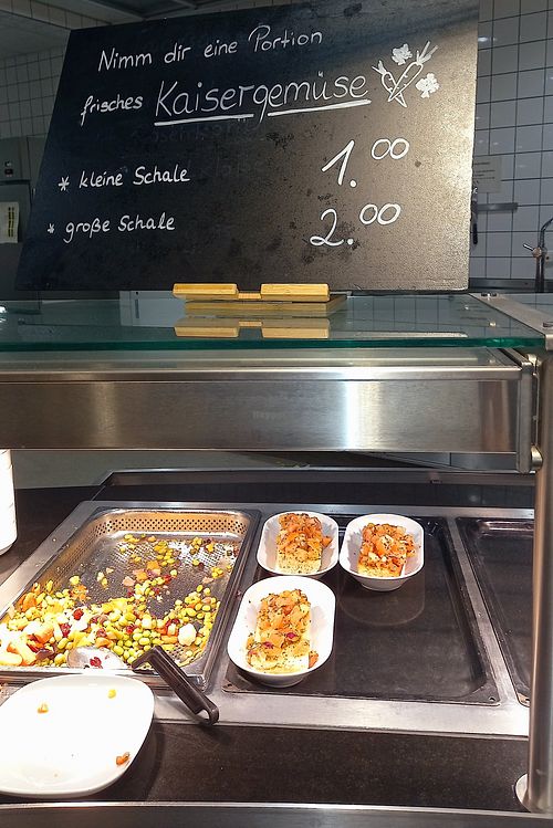 kaisergemüse ⚠ACHTUNG: BAGUETTE DANEBEN IST NICHT VEGAN⚠ at IKEA in Kaarst