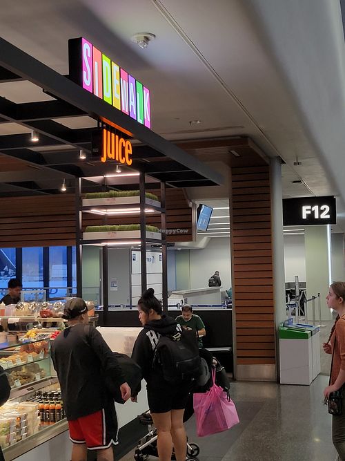 Location at SFO - Sidewalk Juice - T3 in San Francisco