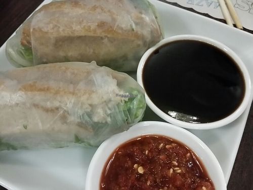 fresh roll with soy chicken at Vegan Plate in Chicago